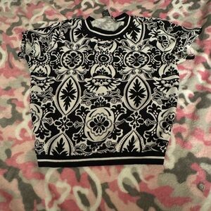 Black and white print crop top